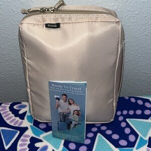 NWOT Bagail 8 piece ready to travel packaging cubes tan color storage is compact